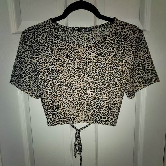 Shein croptop XL - Picture 1 of 4